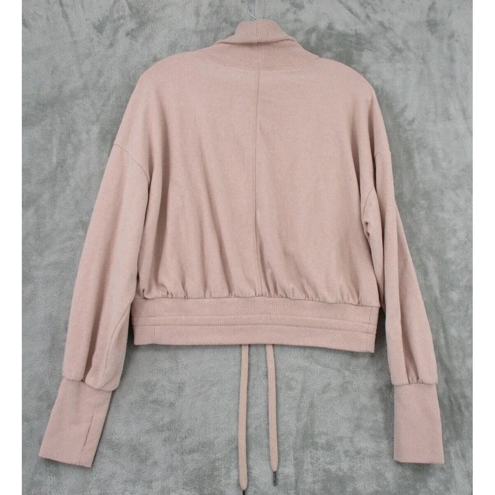 Sweaty Betty pullover cowl